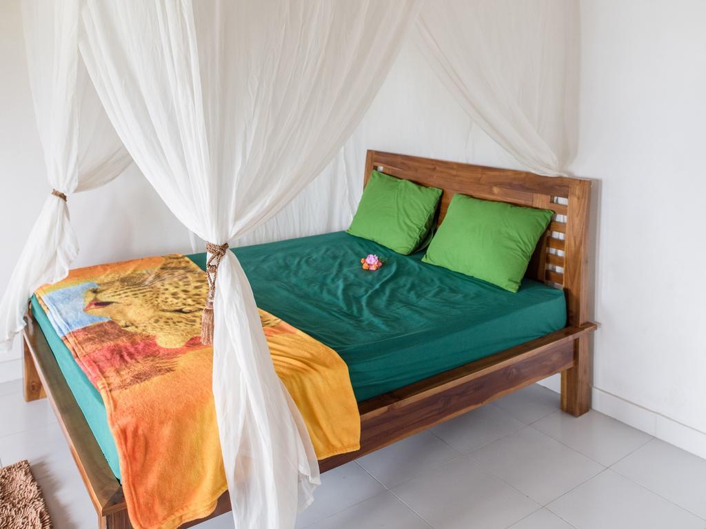 Banana Guest House Batununggul Exterior foto