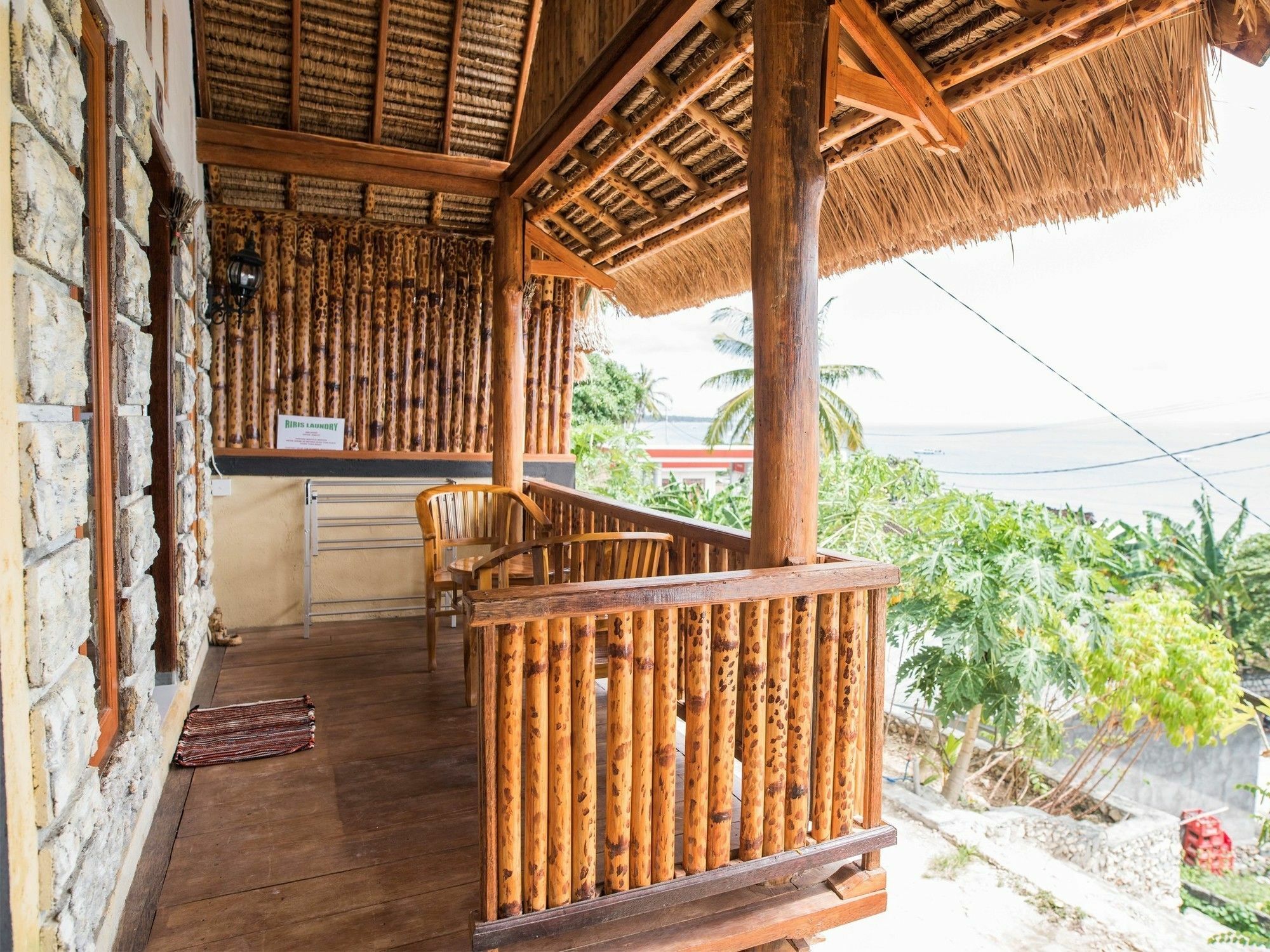 Banana Guest House Batununggul Exterior foto